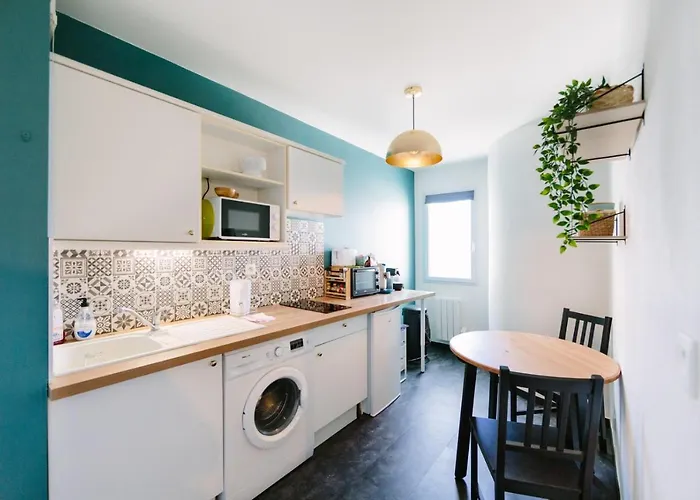 شقة L'idylle : T2 De Standing Avec Parking - Gare/cite Des Congres/lieu Unique *