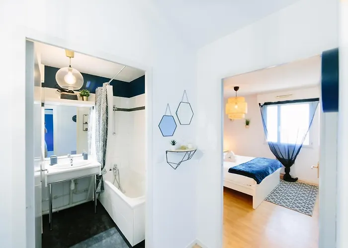 شقة L'idylle : T2 De Standing Avec Parking - Gare/cite Des Congres/lieu Unique *